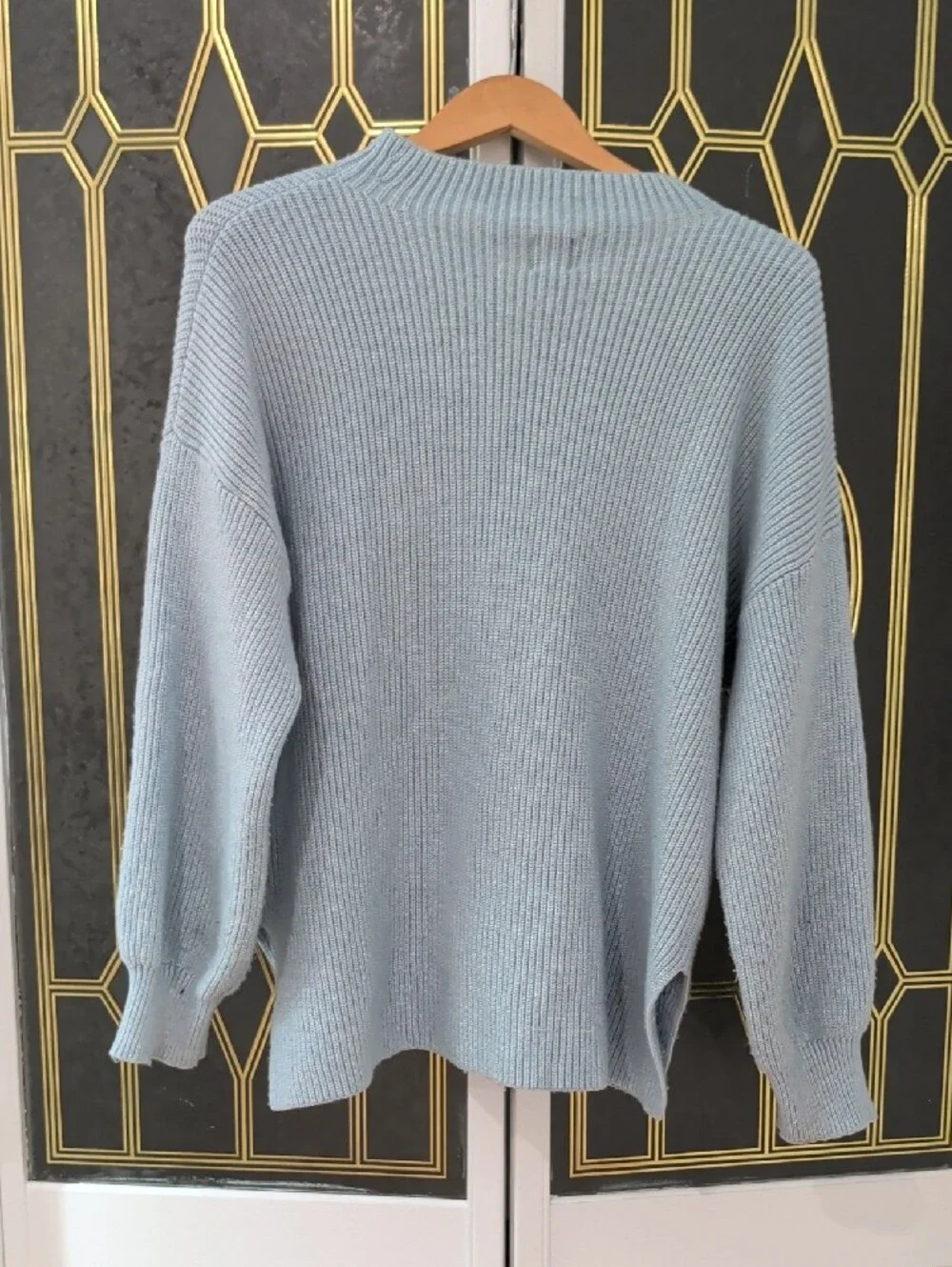GAP Light Blue Women's Crewneck Sweater